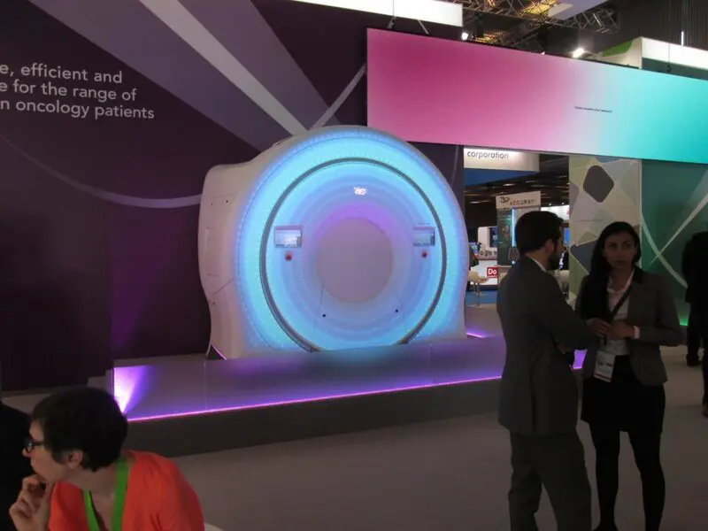 Accuray - HeavyM animations on booth