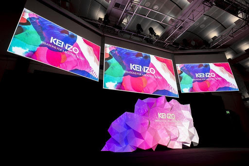 vidéo mapping HeavyM pour Kenzo au Palais Brongniart @ digitalessence.fr